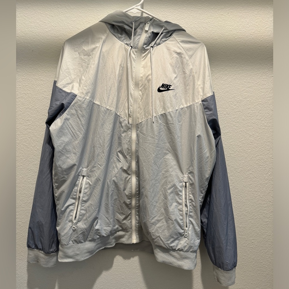 Nike Men’s Windrunner Windbreaker Jacket